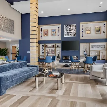 Luxe 2br W Views Near Broadway & Music Row Nashville