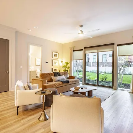 Pool, Gym & Sauna | Fully Gated & Pet-friendly * Nashville