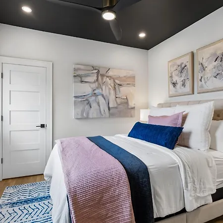 Guest house Deprecated Nashville