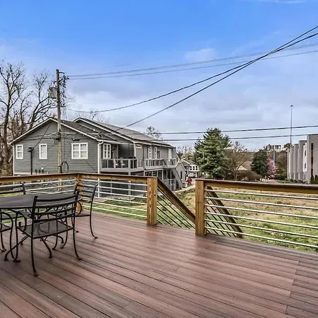 Holiday home Charming Spacious - 10 Mins To Downtown Nashville