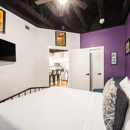 Great Location Short Drive To Downtown Holiday home