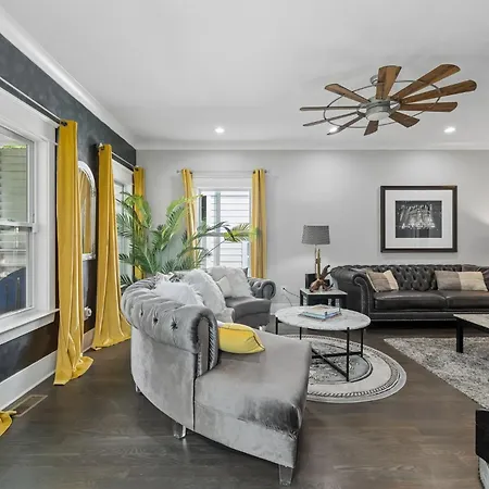 Holiday home In Style Spacious Nash Near Broadway *