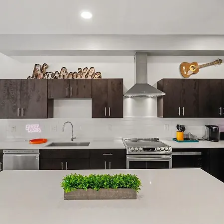 Trendy For 4 W Shared Pool Near The Gulch