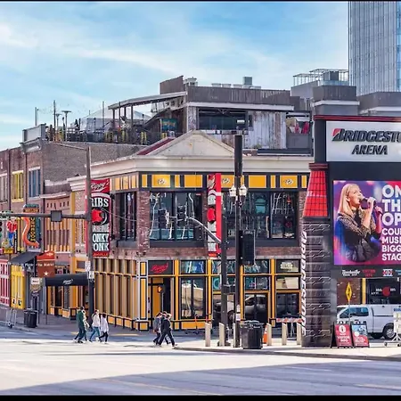 Old School Cool 3br Minutes To Downtown Nashville