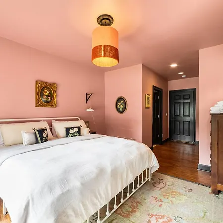 Charming East Mins From Downtown Holiday home Nashville