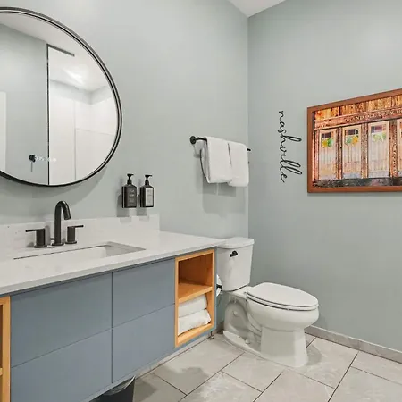 Cadence - Pool - Gym - Mins To Broadway Holiday home *
