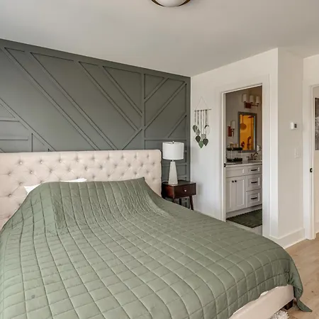 4 Mi To Broadway: Chic Townhome W/ Office! *