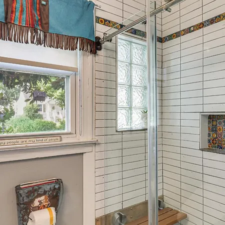 'nashvegas Getaway' W/ Hot Tub Near Broadway *