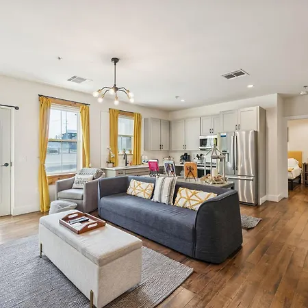 Holiday home Luxury 2br Midtown Near Broadway & Pool Nashville