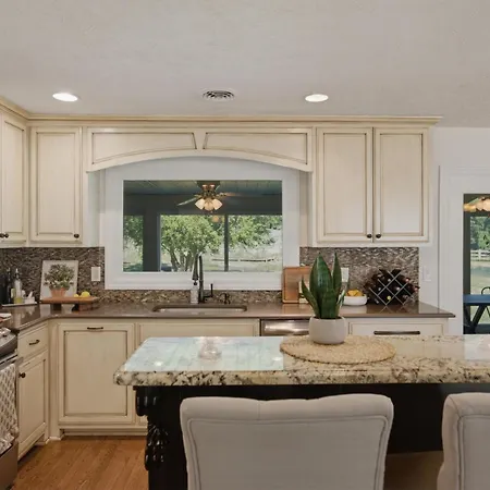 Unwind By The Fireplace In North *