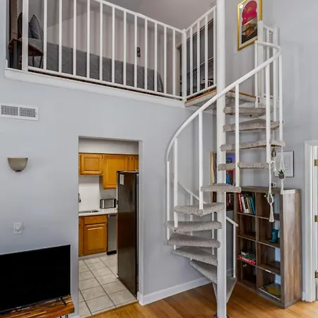 Lainey's Loft By Local Holiday home Nashville