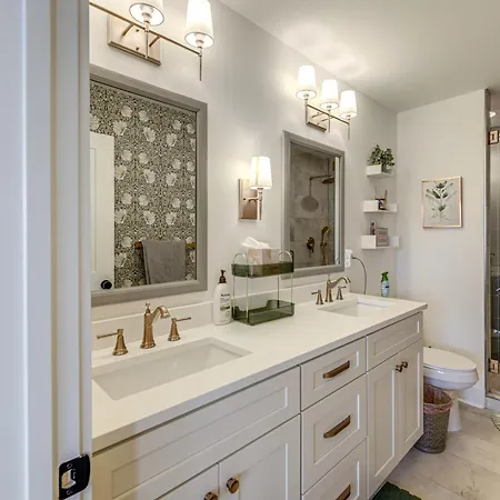 4 Mi To Broadway: Chic Townhome W/ Office! Holiday home Nashville