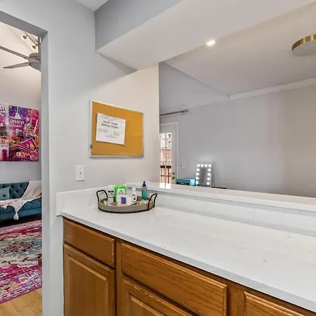Lainey's Loft By Local Holiday home Nashville