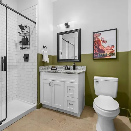 Elegant 1br Near Airport & Downtown