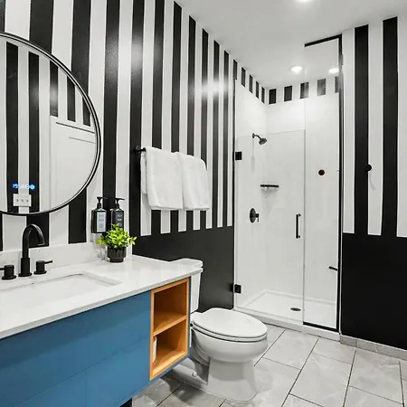 Holiday home Onyx - Pool & Gym - Walk To Broadway Nashville