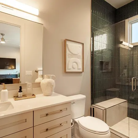 Wellness Escape | Gym, Cold Plunge, Sauna & Pool *