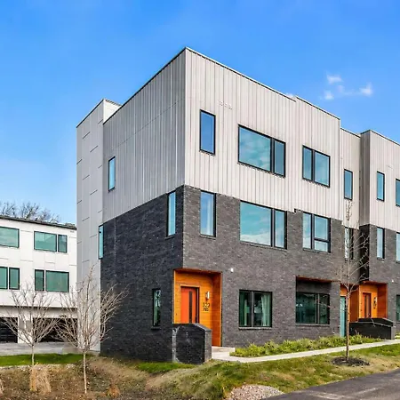 Group Getaway 8 Min To Broadway Nashville