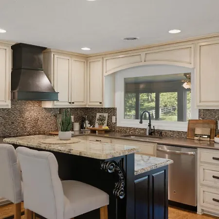 Holiday home Unwind By The Fireplace In North *