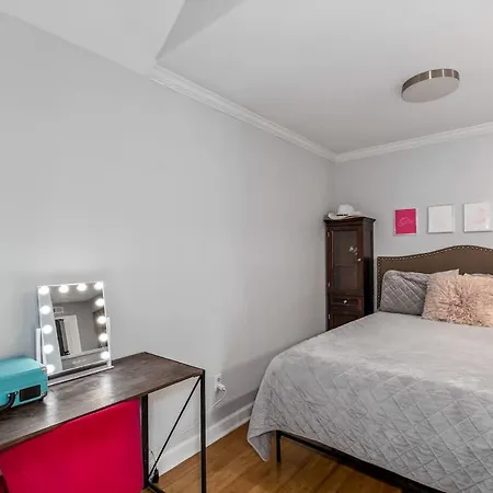 Lainey's Loft By Local *