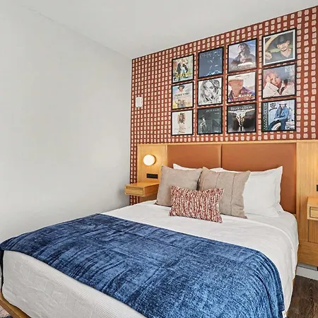 Holiday home Harmony - Pool & Gym - Walk To Broadway Nashville
