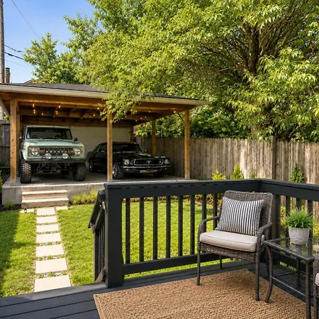 Holiday home 12 South Treehouse - Steps To 12 South Shopping & Entertainment Nashville