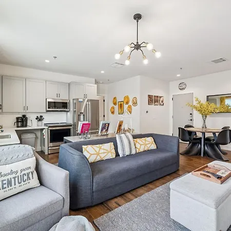 Holiday home Luxury 2br Midtown Near Broadway & Pool Nashville