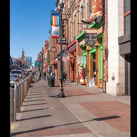 Old School Cool 3br Minutes To Downtown Nashville