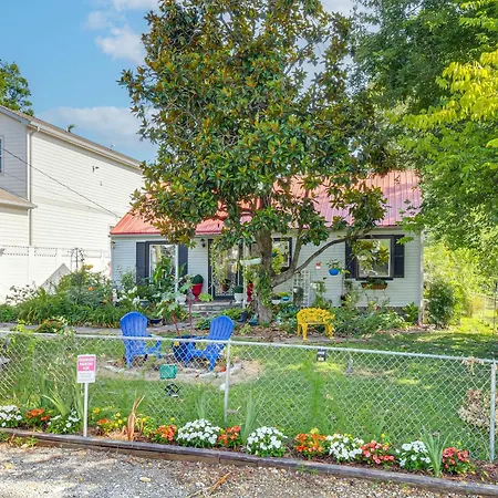 'nashvegas Getaway' W/ Hot Tub Near Broadway Holiday home