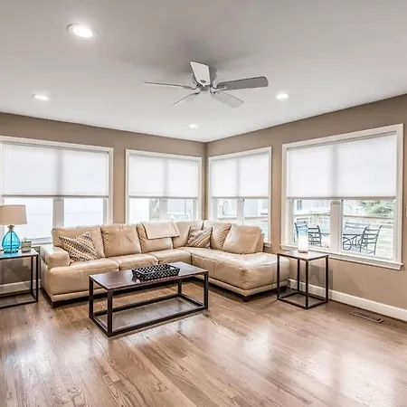 Charming Spacious - 10 Mins To Downtown Nashville