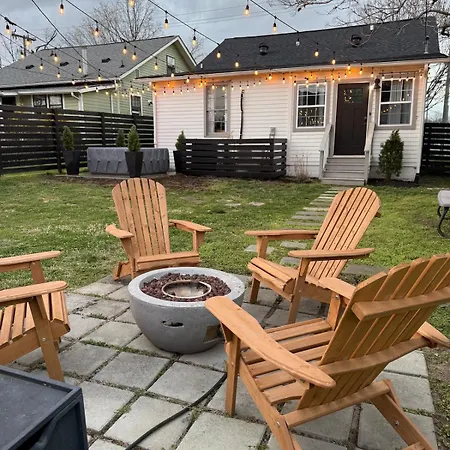 Holiday home Speakeasy. East Nash. Hot Tub. Mins To Broadway *
