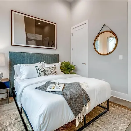3 Townhomes Hot Tub & Rooftop Decks Nashville