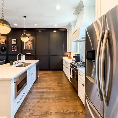 Amazing Group Townhouse 7 Min To Broadway *