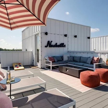 Wildflower - Rooftop Hot Tub - Game Holiday home
