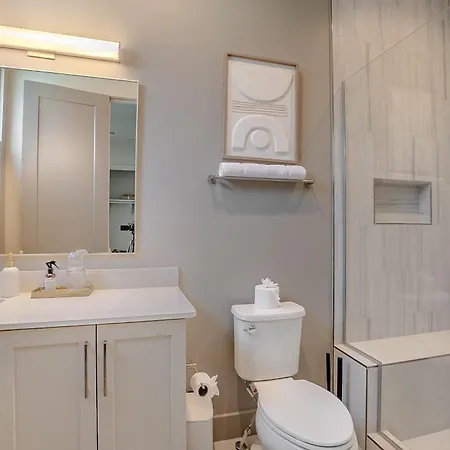 The Amenities | Heated Pool | 7 Mins-broadway Nashville