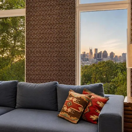 Holiday home The Songwriter's Mansion Rooftop & Skyline Views *