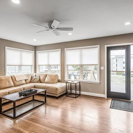 Charming Spacious - 10 Mins To Downtown Holiday home Nashville