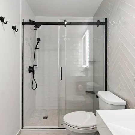 Walk To Music Row And Vanderbilt, Only 1 Mile To Broadway Holiday home *