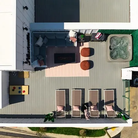 Wildflower - Rooftop Hot Tub - Game * Nashville