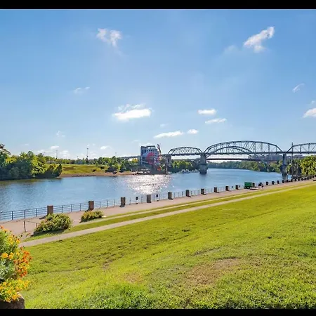 Old School Cool 3br Minutes To Downtown * Nashville