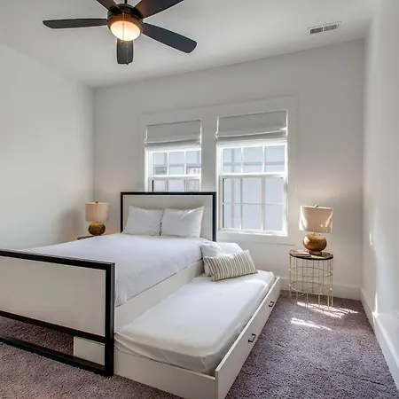 The Presley - Rooftop Hot Tub & Fire Pit With Views Holiday home Nashville