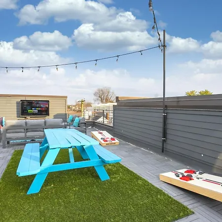 Amazing Rooftop Walk To 12s 4th Night Free Holiday home Nashville