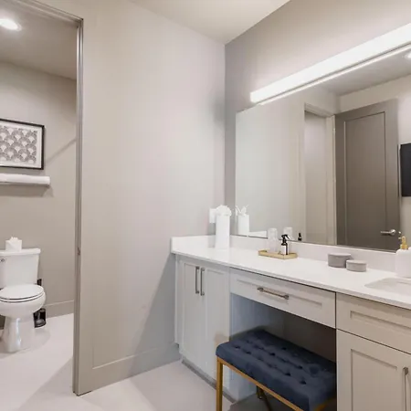 Wellness Retreat | Sauna, Cold Plunge, Heated Pool Holiday home Nashville