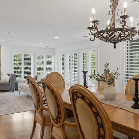 Unwind By The Fireplace In North * Nashville