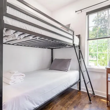 The Northview Nook- Dog-friendly Retreat *
