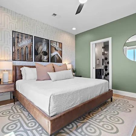 Holiday home Sounds Like Fun- Hot Tub & Rooftop Views Nashville