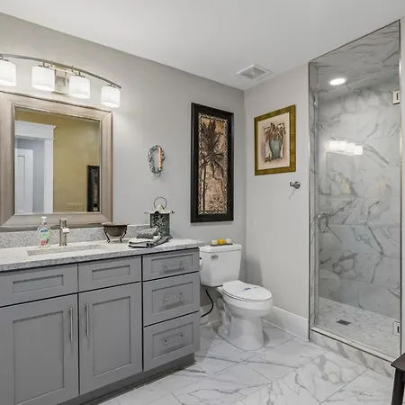 Holiday home In Style Spacious Nash Near Broadway
