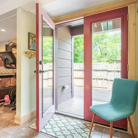 The Magic Cottage- Artsy Escape With Hot Tub & Charm *