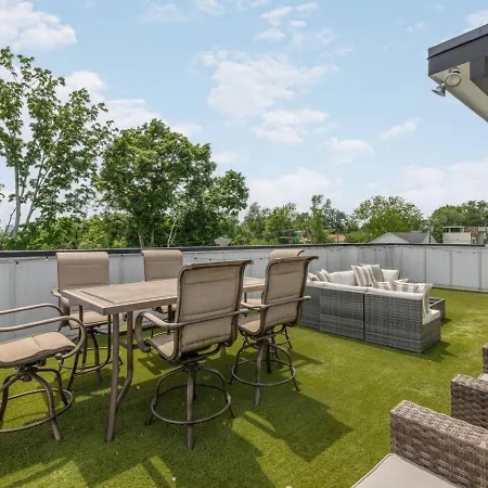 House With Rooftop Patio, Next To A Park, 3 Miles To Downtown * Nashville