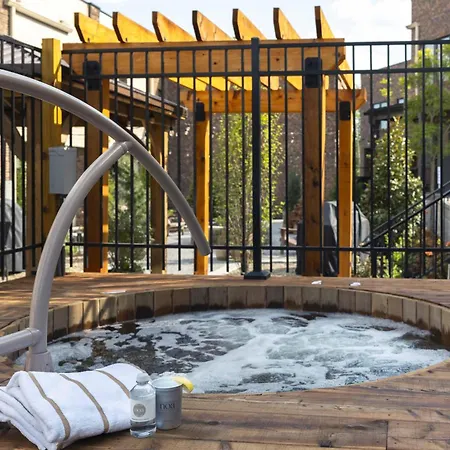 Wellness Escape | Gym, Cold Plunge, Sauna & Pool * Nashville