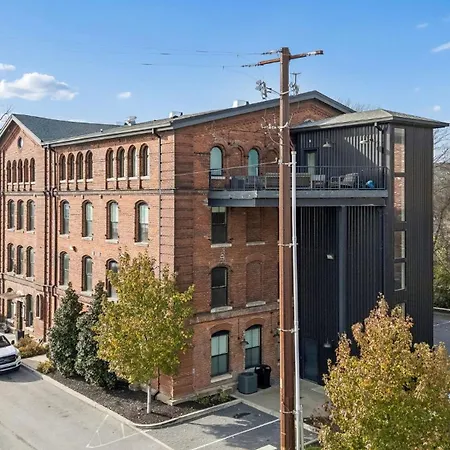 Luxury 2br Midtown Near Broadway & Pool Nashville